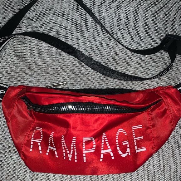 🔴Red “Rampage” Fanny Pack 🔴 - Picture 2 of 3